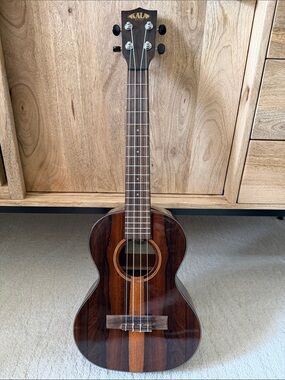 Kala, Mahogany Tenor Ukulele - Natural Brown